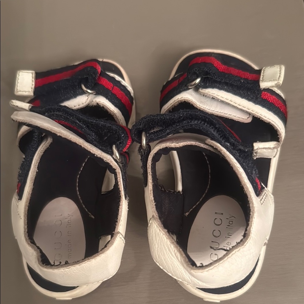 Gucci Kids White and Black Sandals with Red & Green Stripe